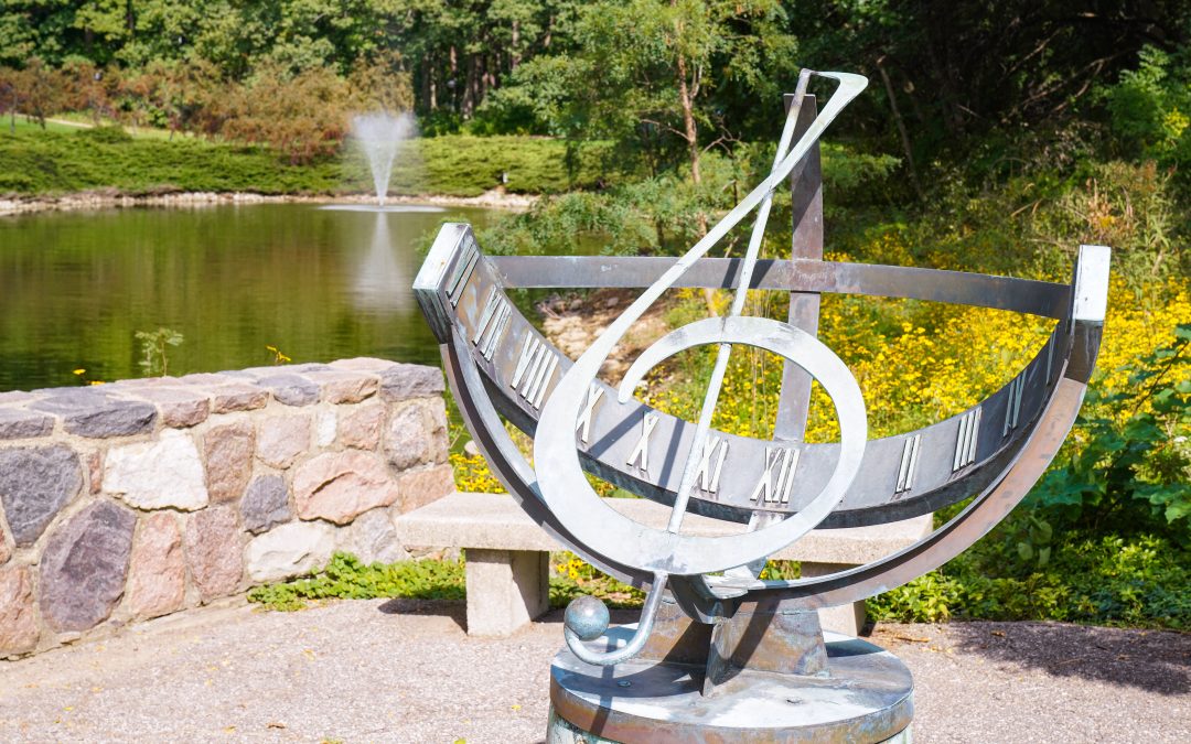 SMTD Pond and Treble Clef Statue